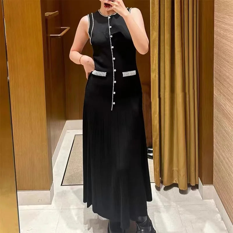 2024 New High Quality French Summer Pearl Decoration Knitted Long Dress Elegant Women O Neck Sleeveless Tank Black Pleated Robe