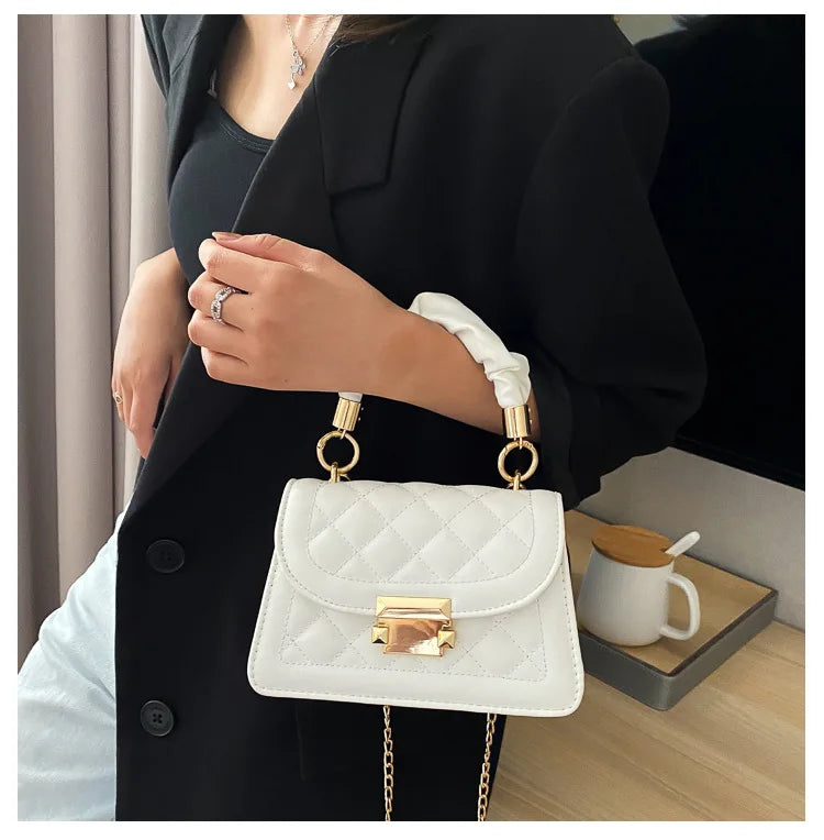 Women's Bag Popular Ins Women's Bag 2023 Classic Korean Fashion Hand Bag Small Square Chain Crossbody Bag