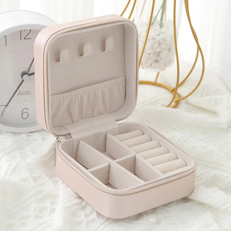 1pcs Single Layer Storage Box Ladies Travel Leather Jewelry Box Classic Black Pure White Fashion Pink Storage Box