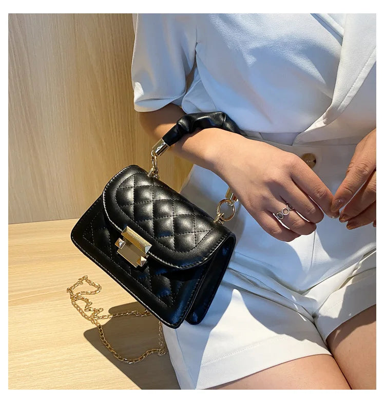 Women's Bag Popular Ins Women's Bag 2023 Classic Korean Fashion Hand Bag Small Square Chain Crossbody Bag